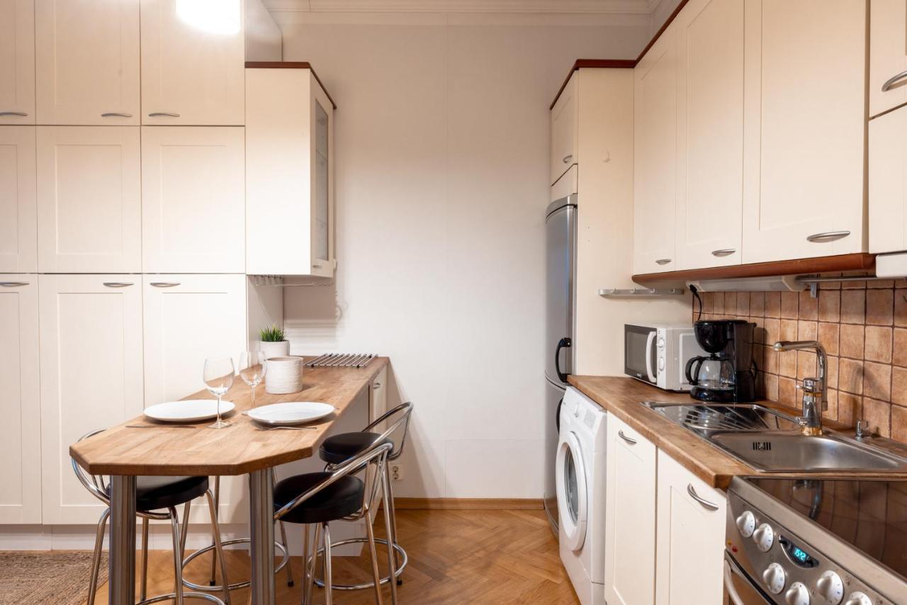 2Ndhomes Cozy & Compact Top Floor Studio In Erottaja 헬싱키 외부 사진